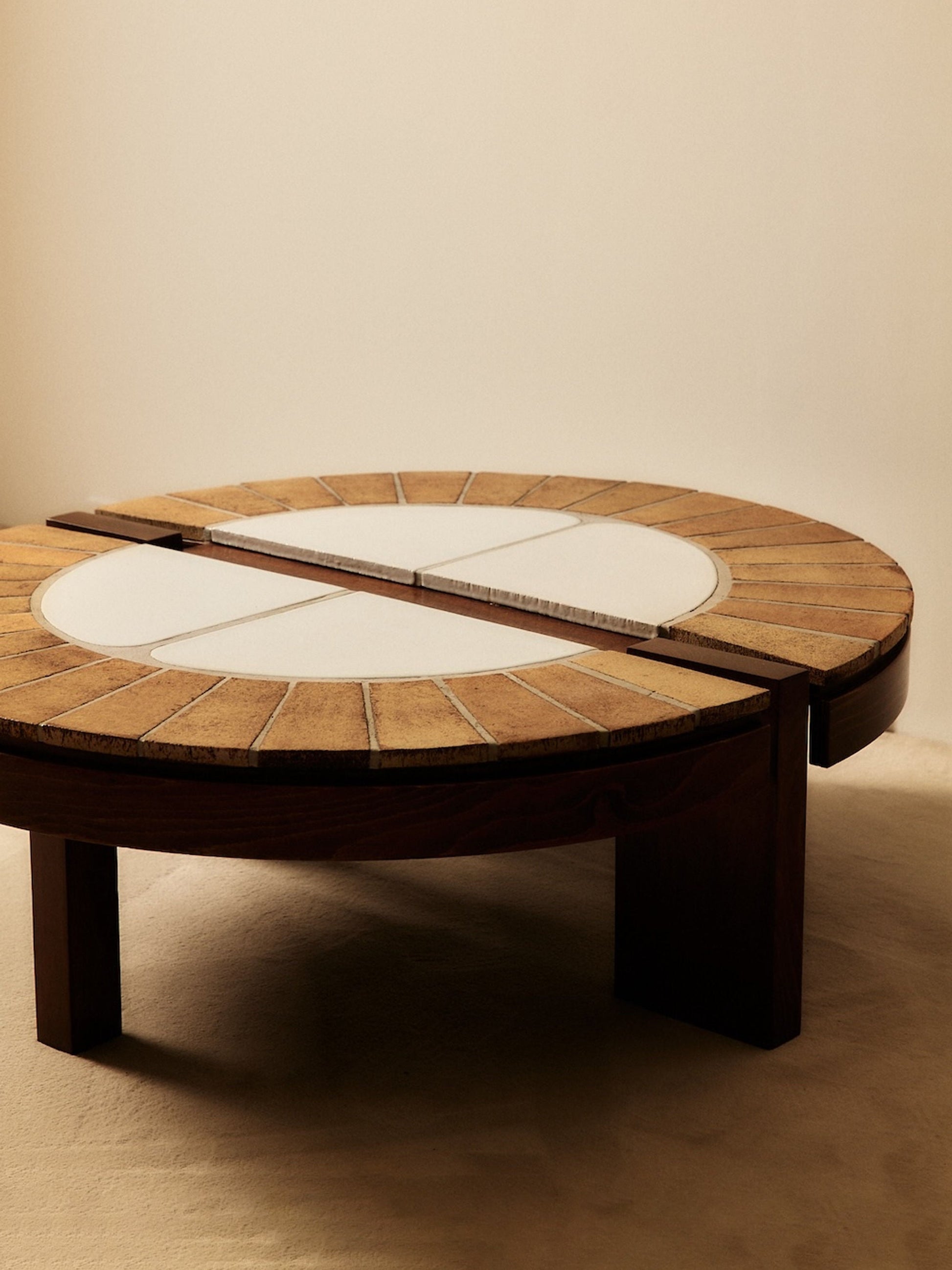 TN22 Model Coffee Table by Roger Capron Coffee Tables