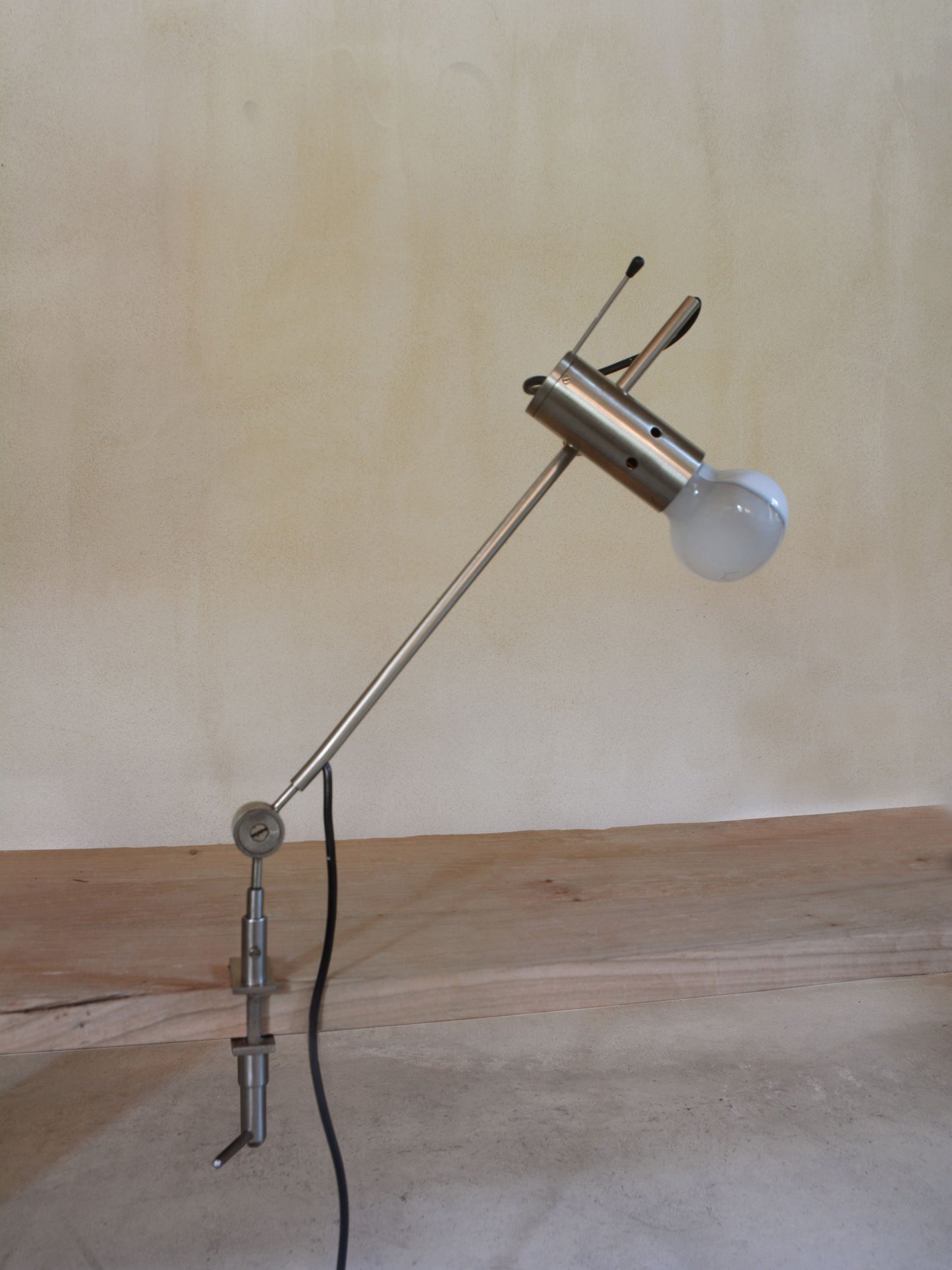 Morsetto Italian NR.255 Table Lamp by Tito Agnoli for Oluce, 1950s Table Lamps