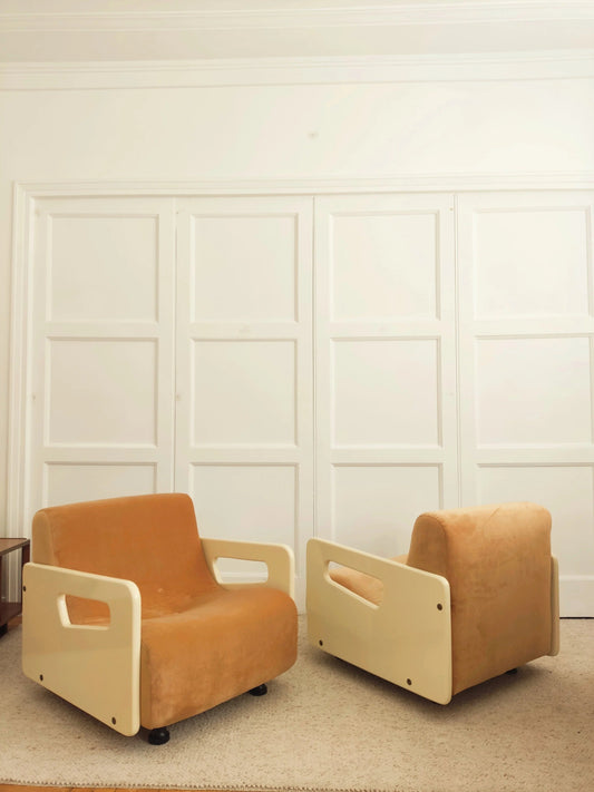 Pair of Toruga Armchairs by Beka - Italy 1960s Chairs