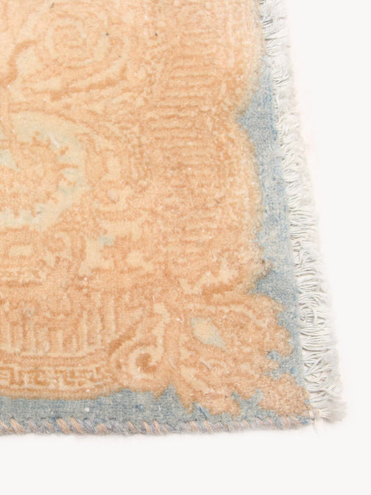 Vintage Rug in Honeyed, 8'10" x 10'11" Rugs