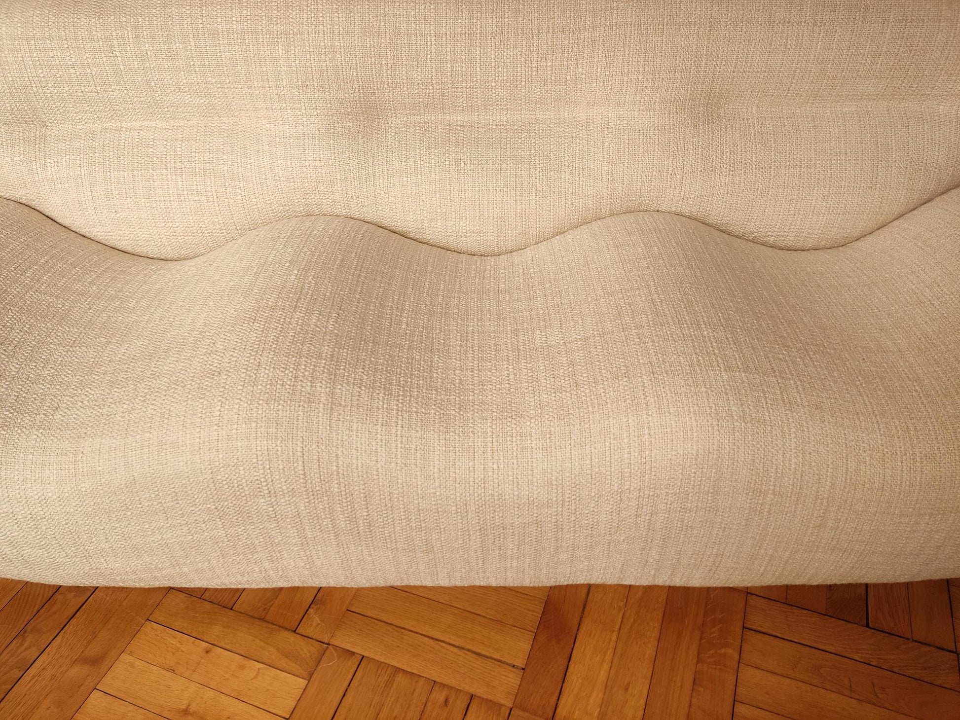 Wave Sofa, Italy 1970s Sofas