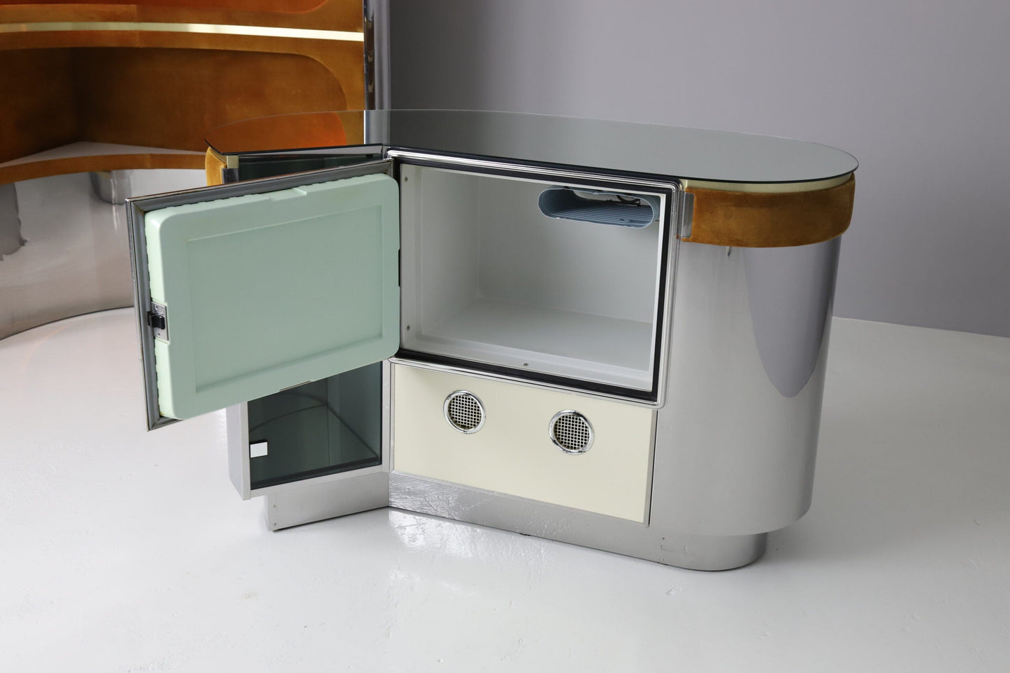Willy Rizzo Dry Bar Desks