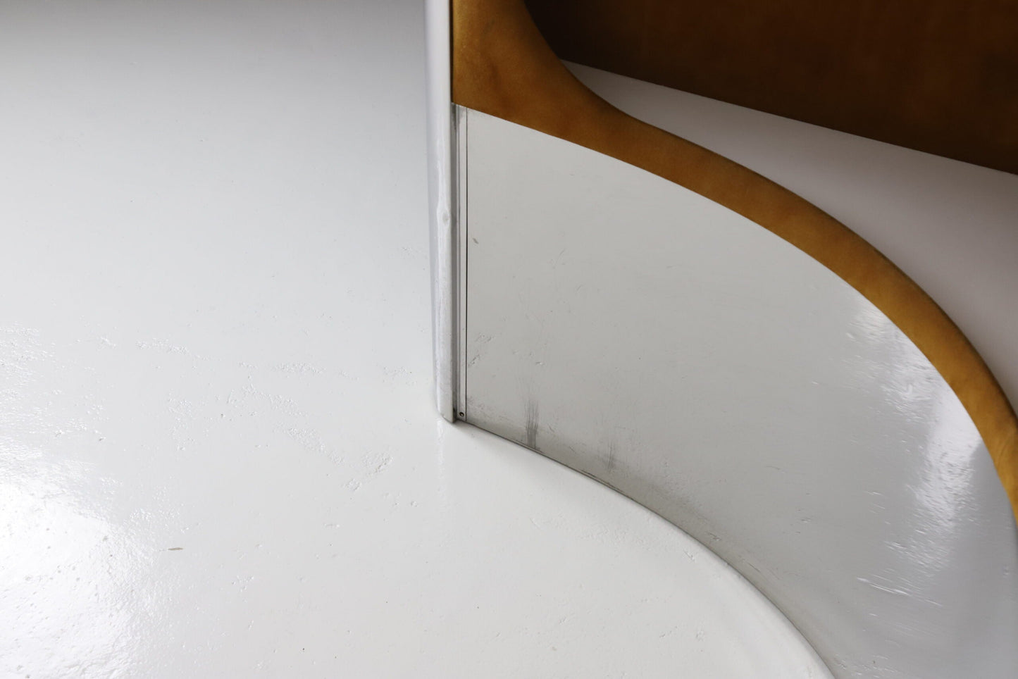 Willy Rizzo Dry Bar Desks