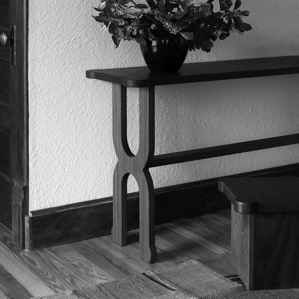 Axel Console Table Consoles