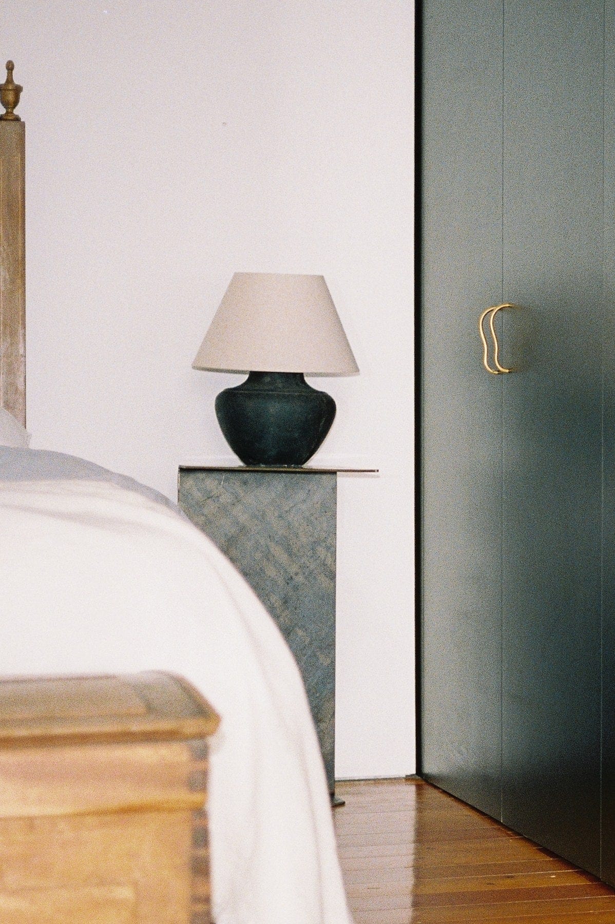 Limber Amber Brass Handle Decor