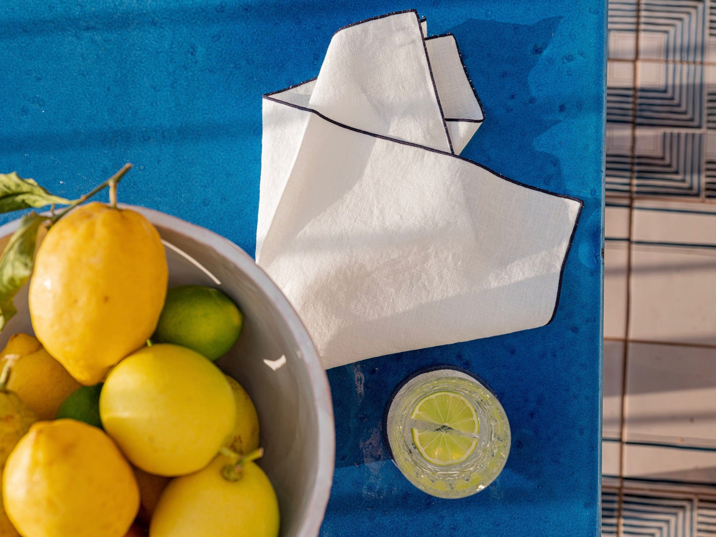 Linen Napkin w/ Rolled Hem Decor