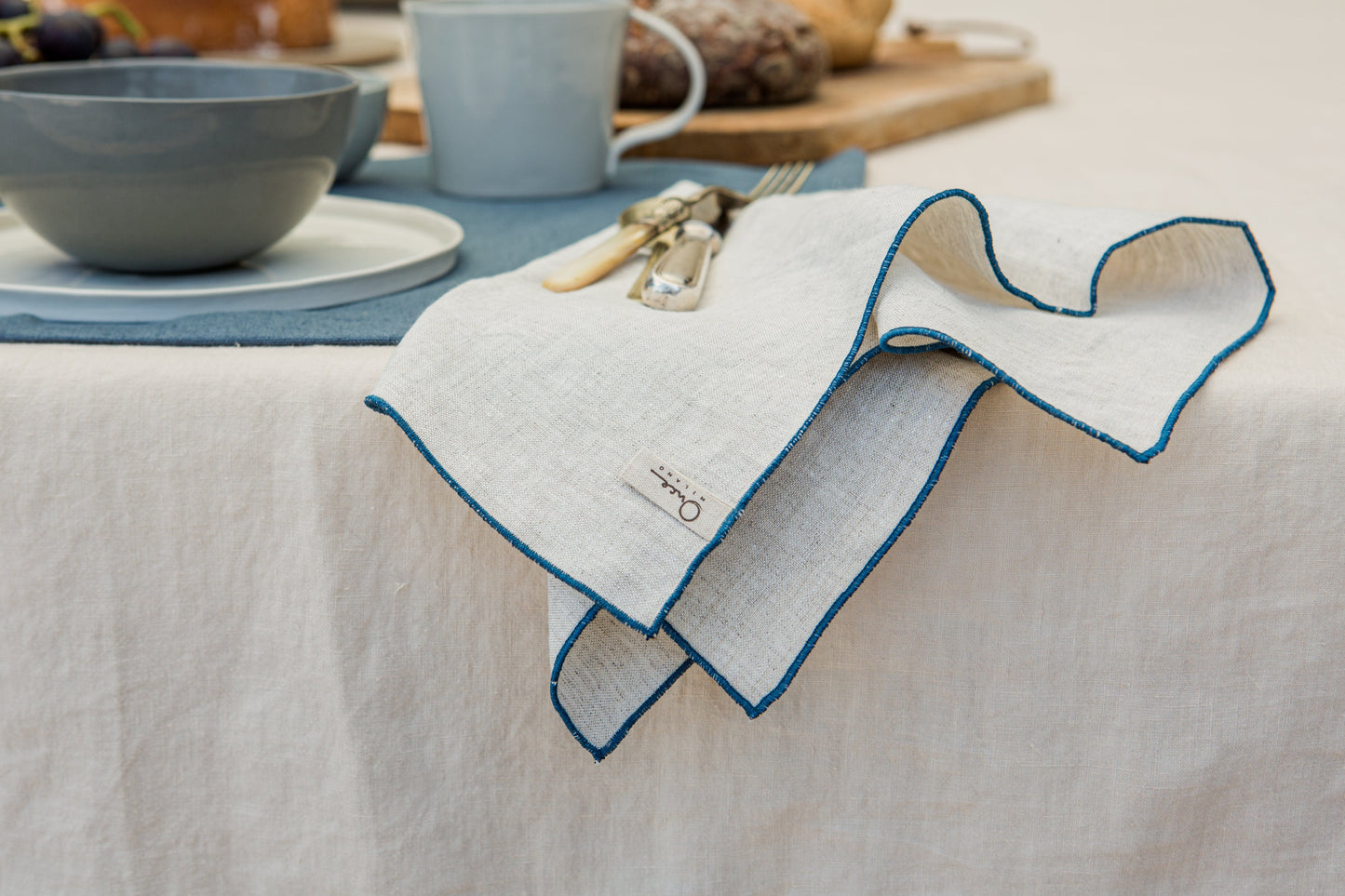 Linen Napkin w/ Rolled Hem Decor
