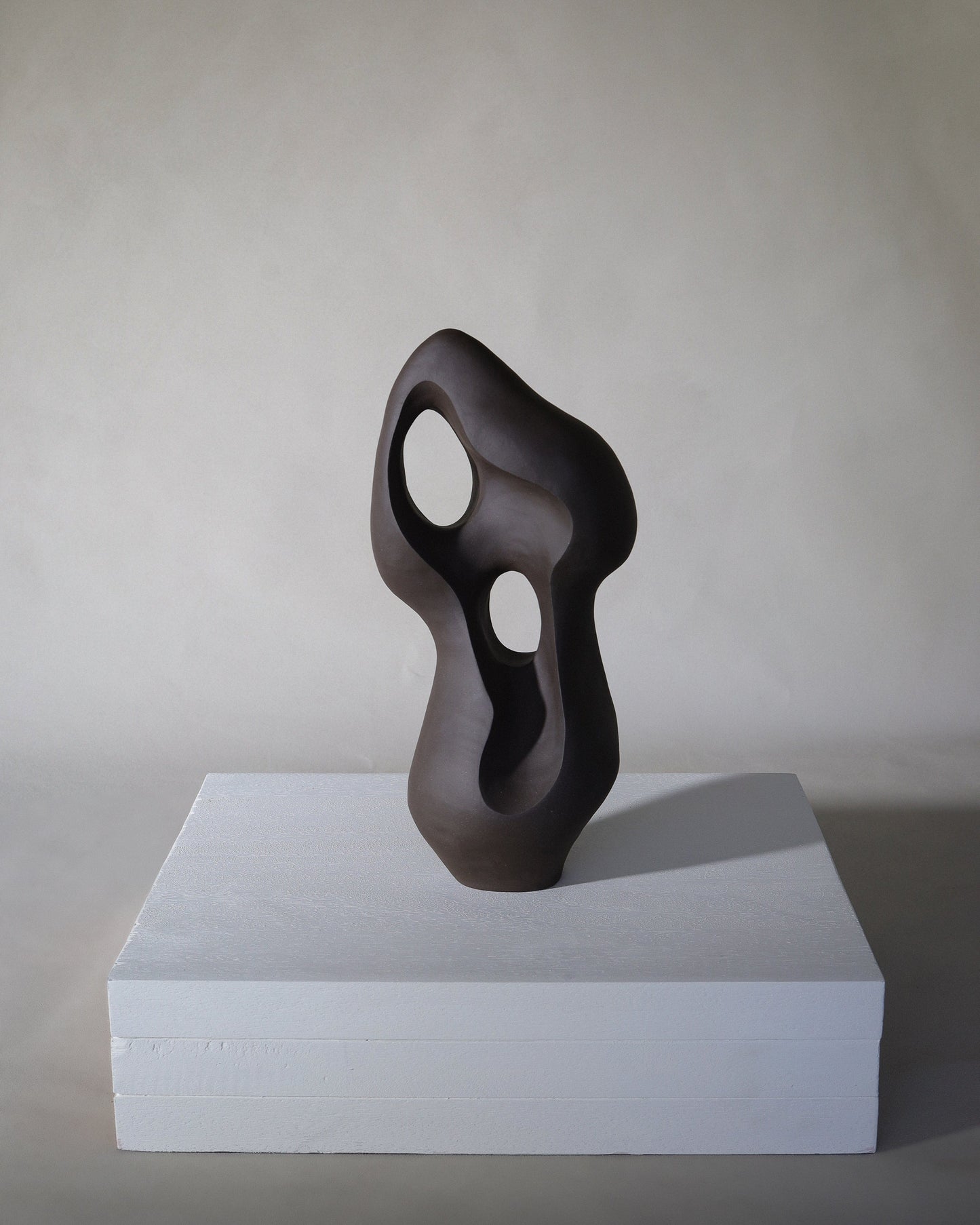 Luno Stoneware Sculpture by Ignem Terrae