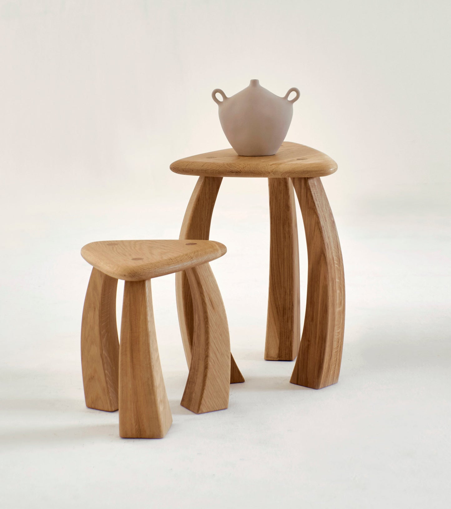 Arc de Stool '37 in Oak Stools