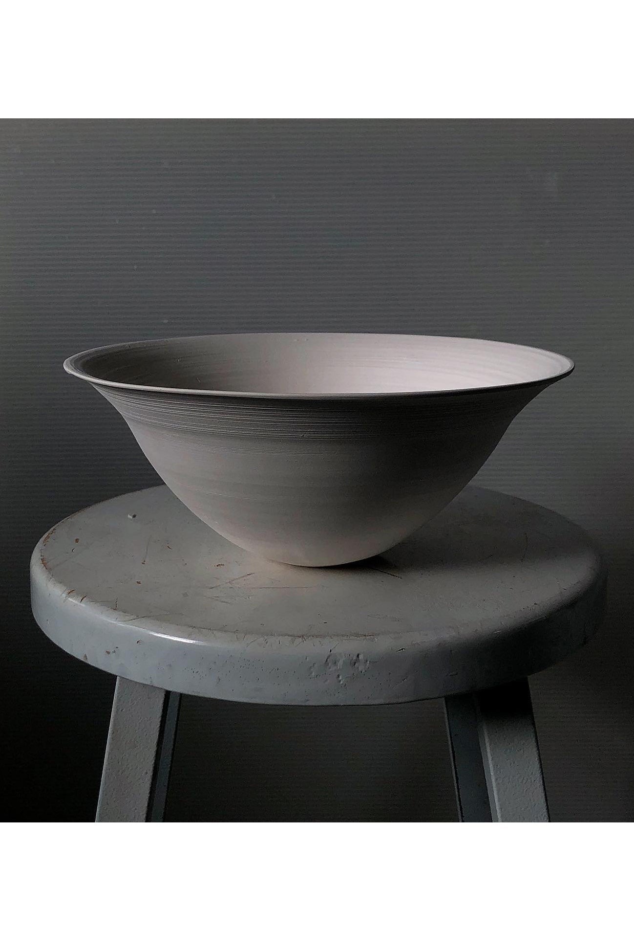 Bowl B Bowls in White Silk