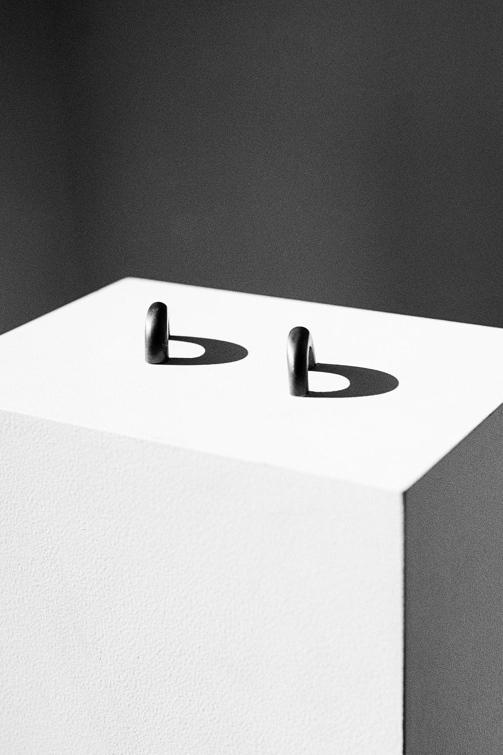 Burly Dark Brass - Pull Decorative Objects