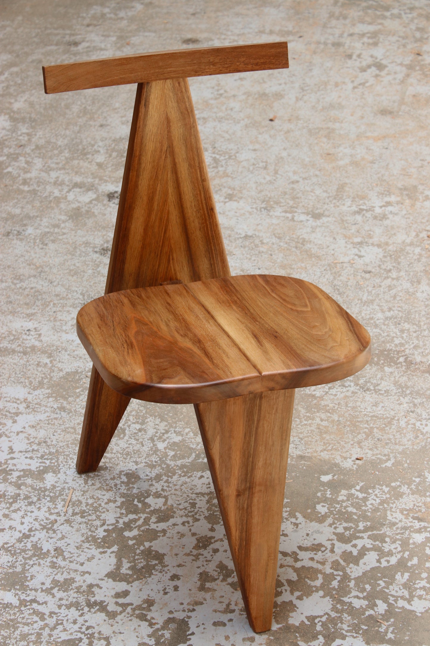 Elephante Chair Chairs
