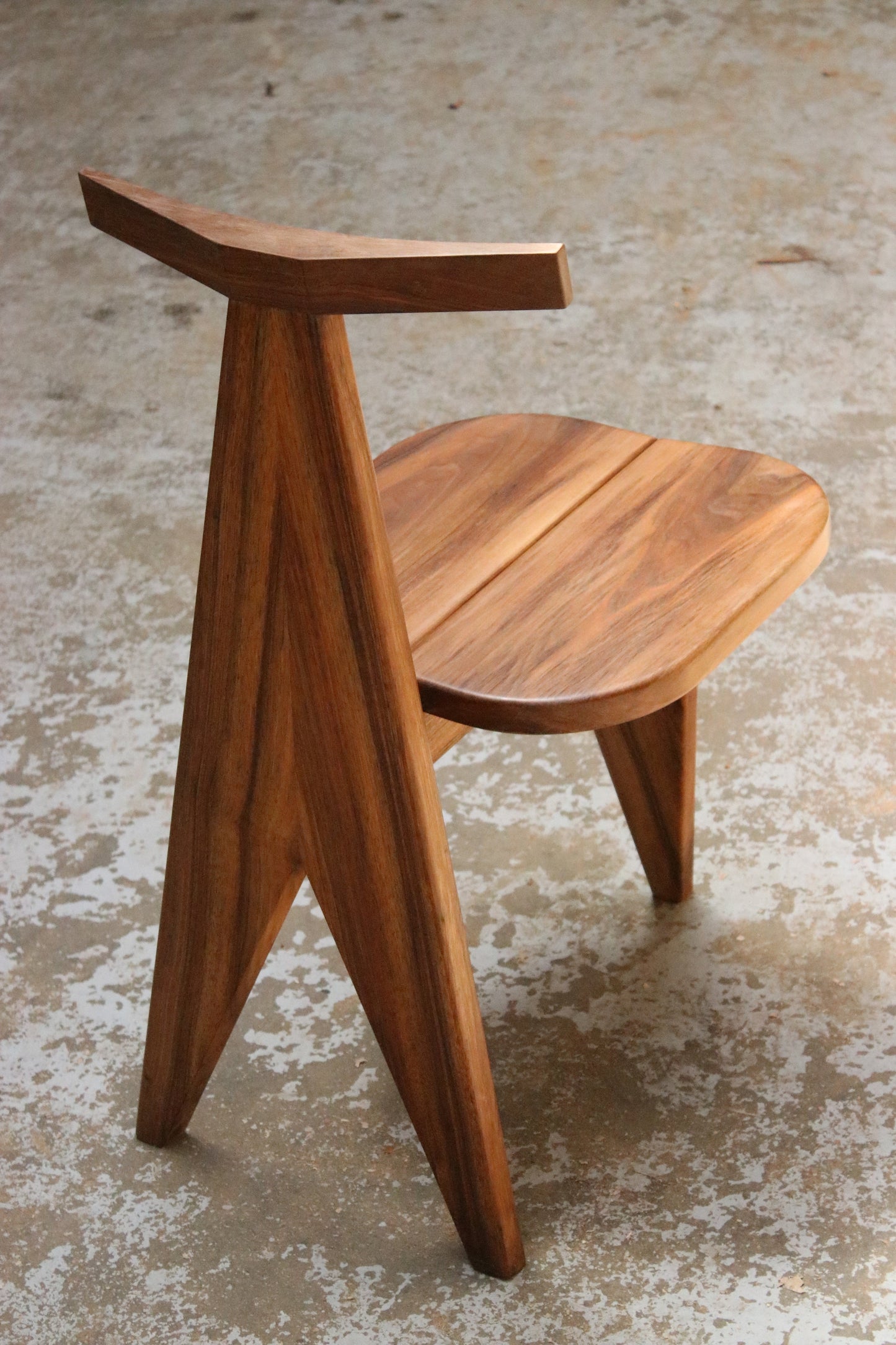 Elephante Chair Chairs