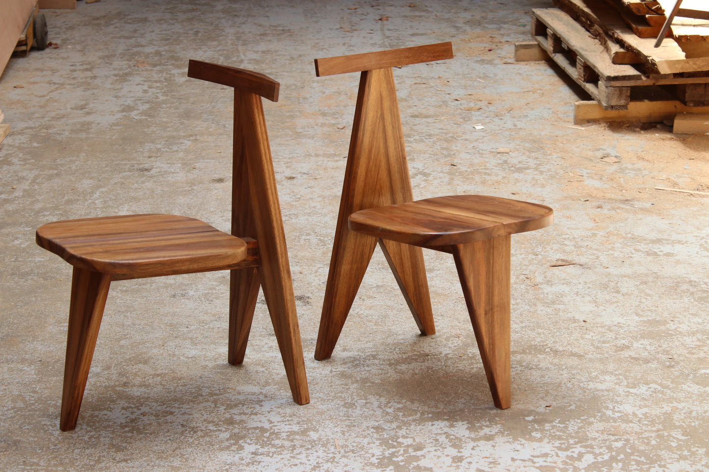Elephante Chair Chairs