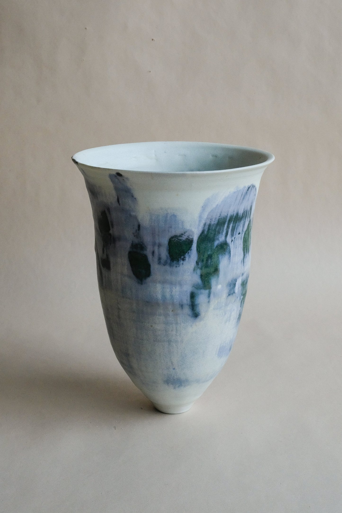 Hoa Mai Vase A Vases