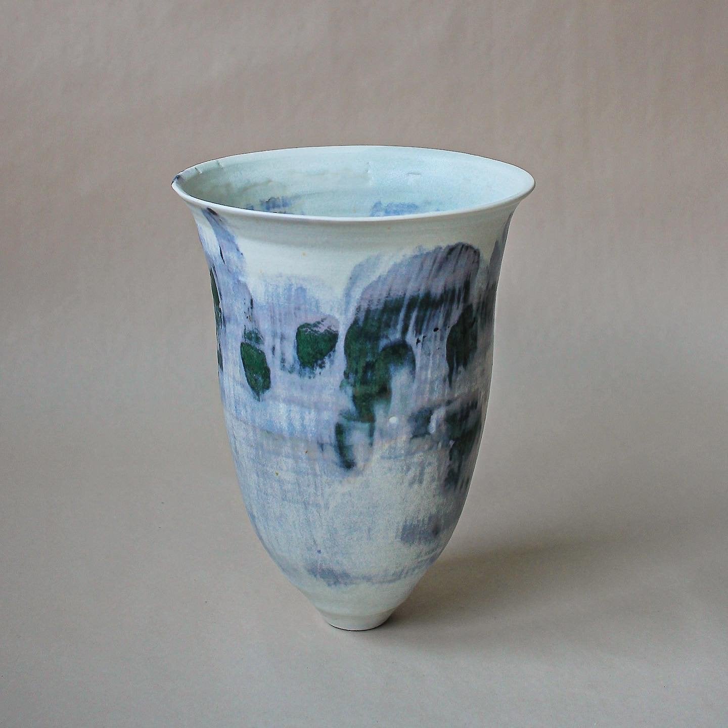 Hoa Mai Vase A Vases
