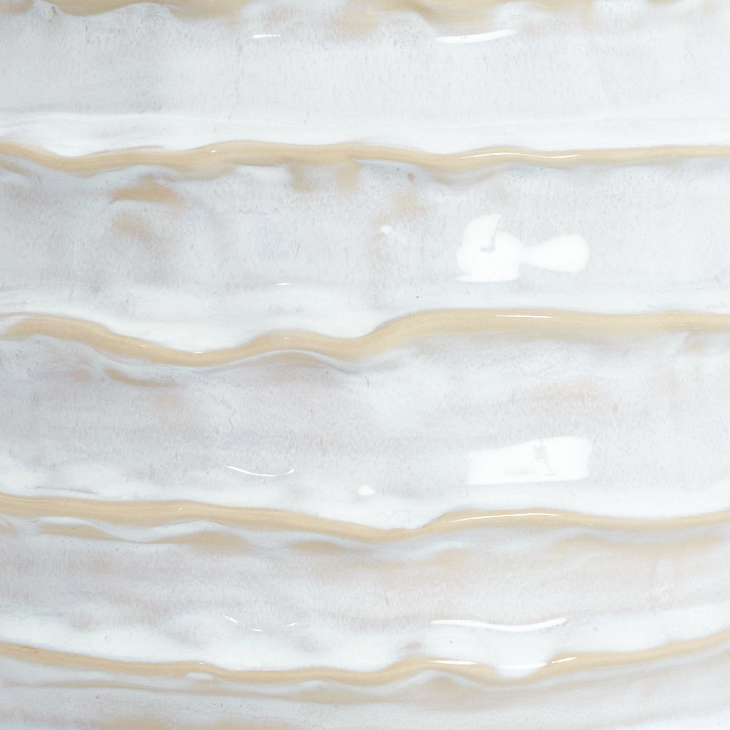 Holiday Vase in Shiny White Vases