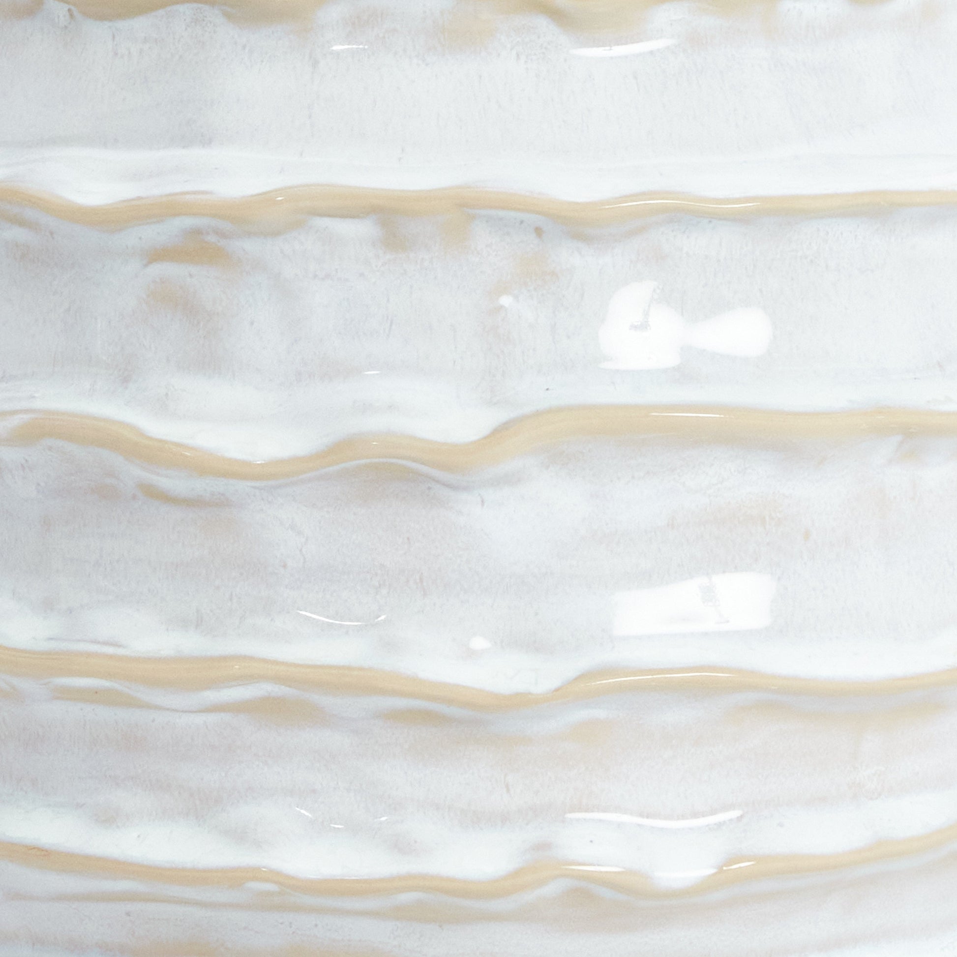 Holiday Vase in Shiny White Vases