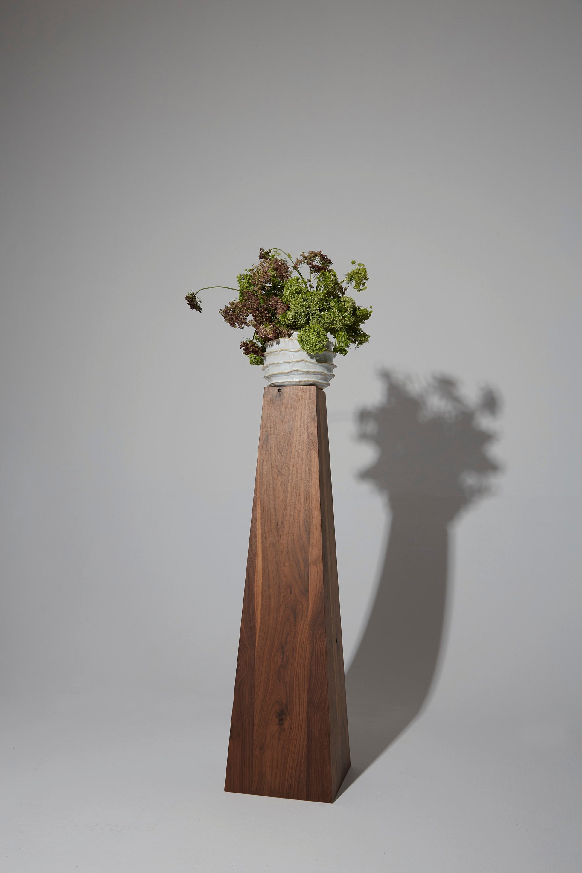 Holiday Vase in Shiny White Vases