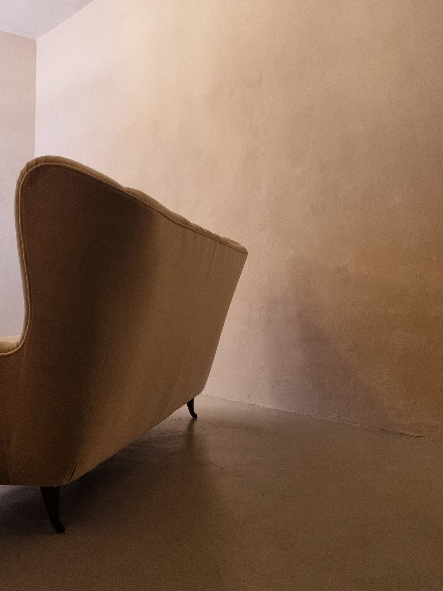 Isa Bergamo Vintage Sofa Sofas