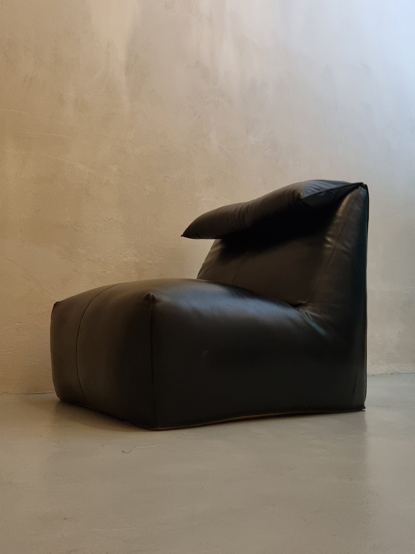 Le Bambole Lounge Chair Set by Mario Bellini Chairs