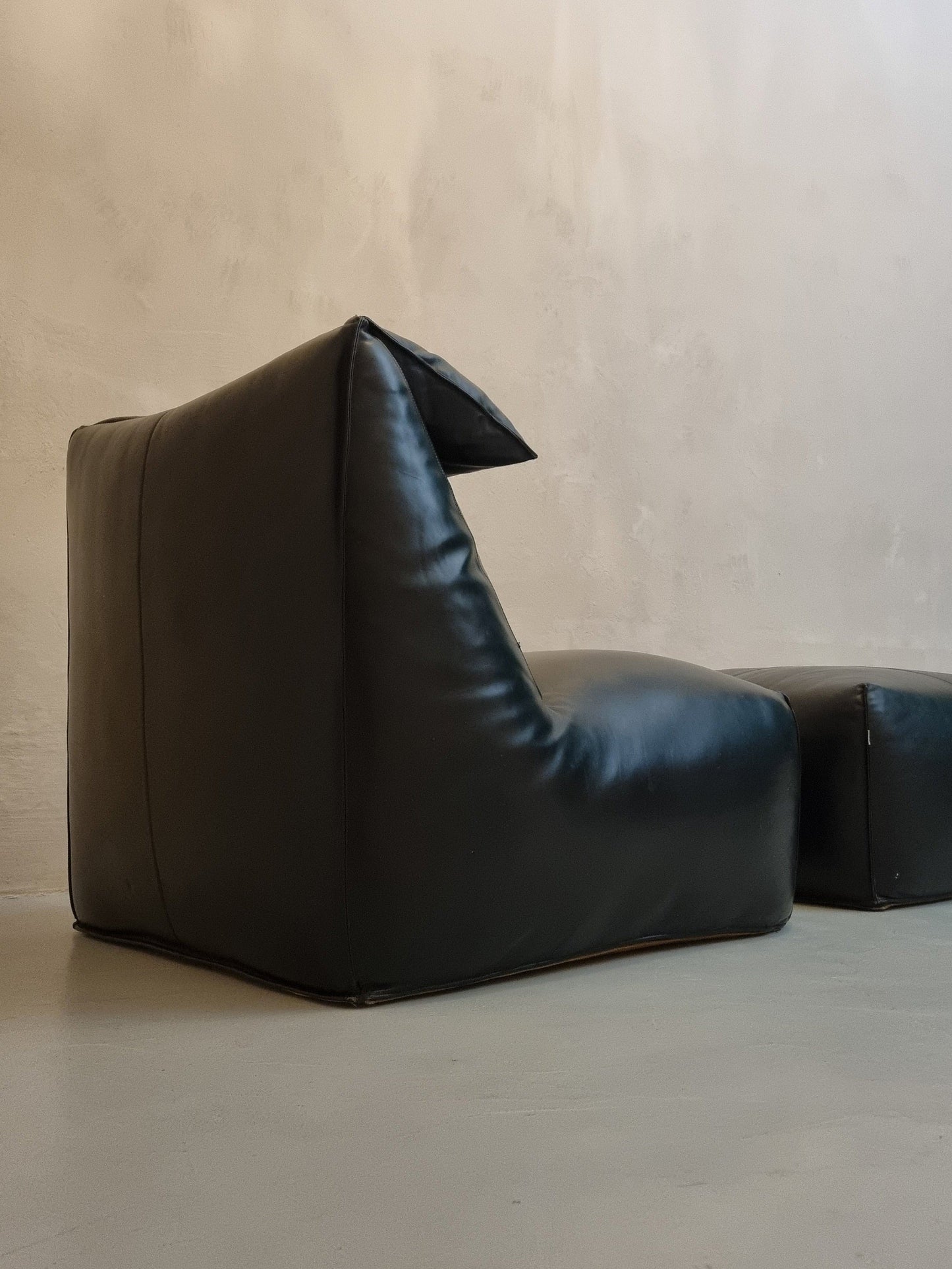 Le Bambole Lounge Chair Set by Mario Bellini Chairs