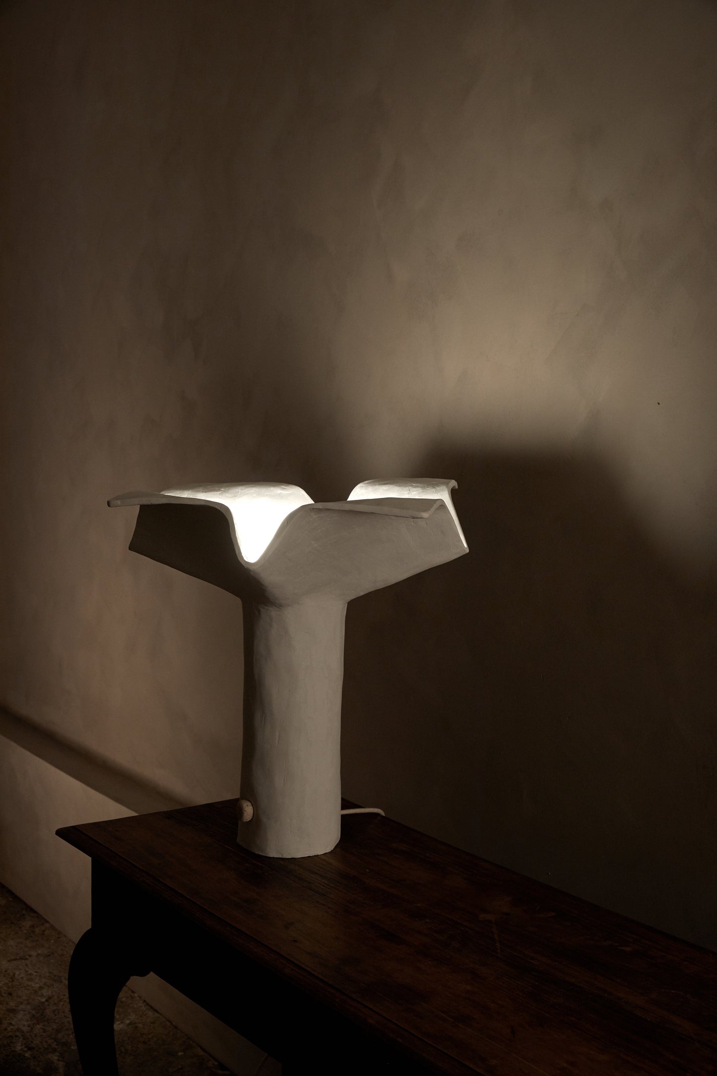 Le Fleur Table Lamp by Studio Tristan Kallas Table Lamps