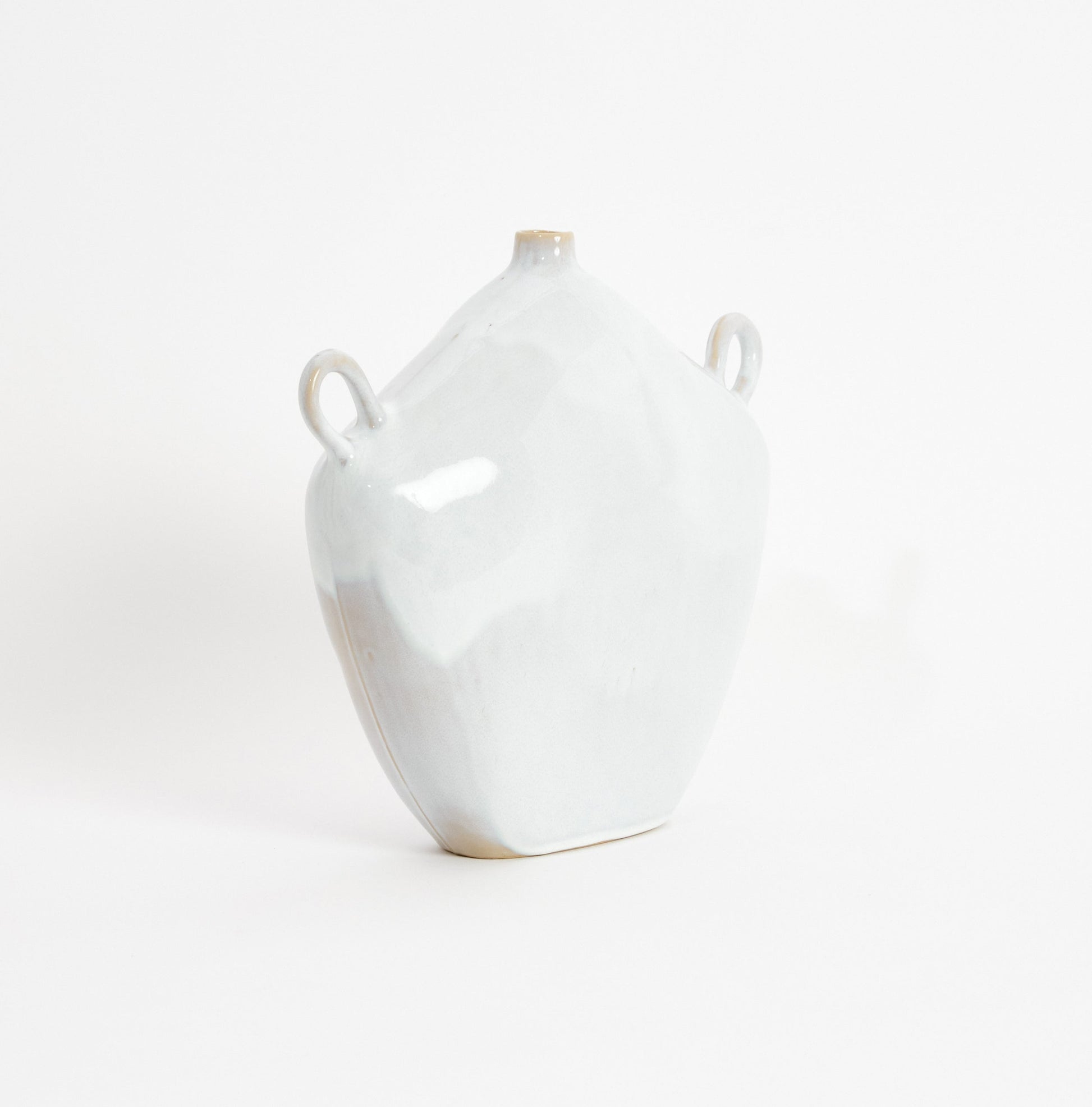 Maria Vessel in Whiny White Vases