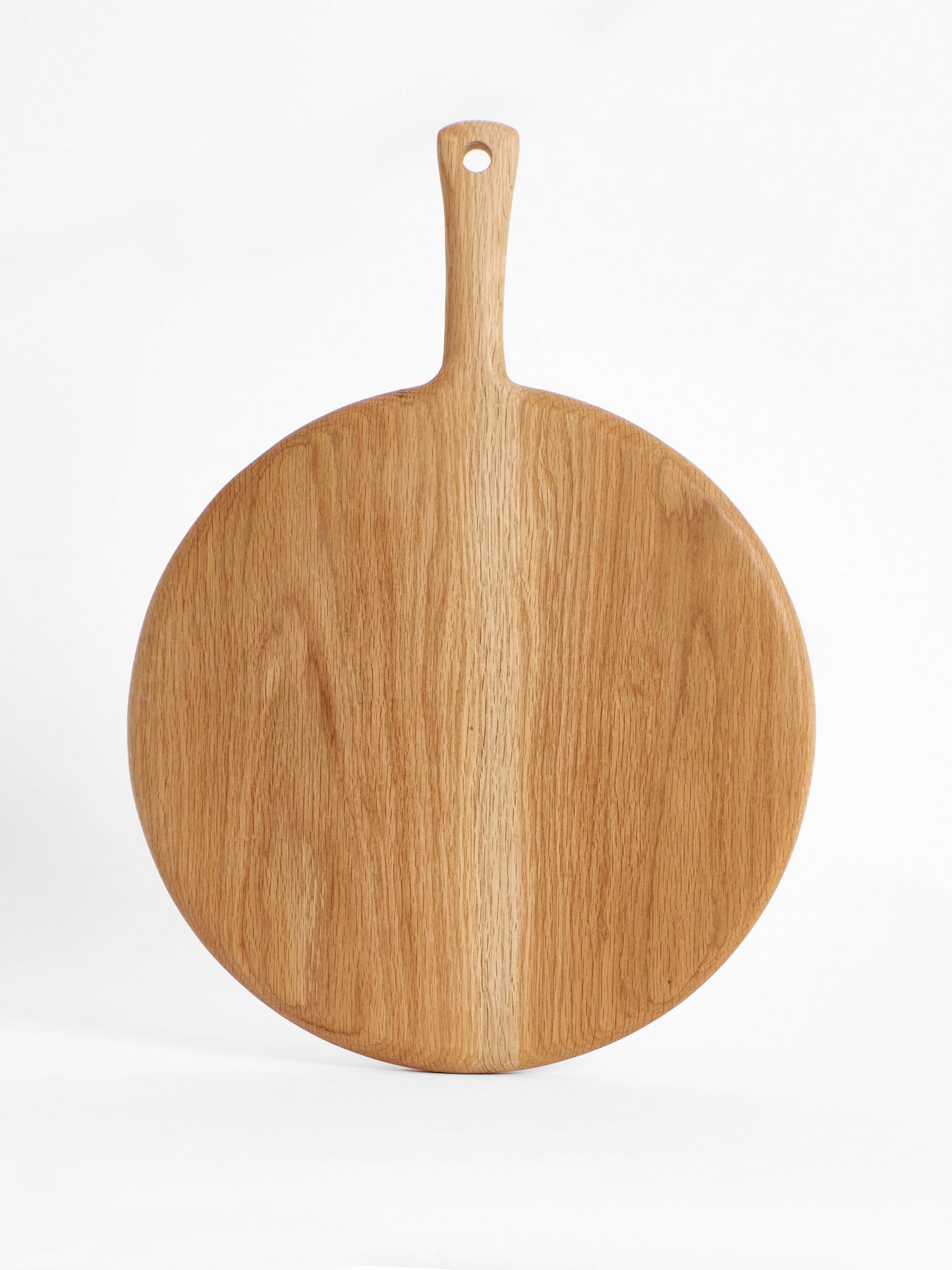 Round Large Board in Oak Serveware