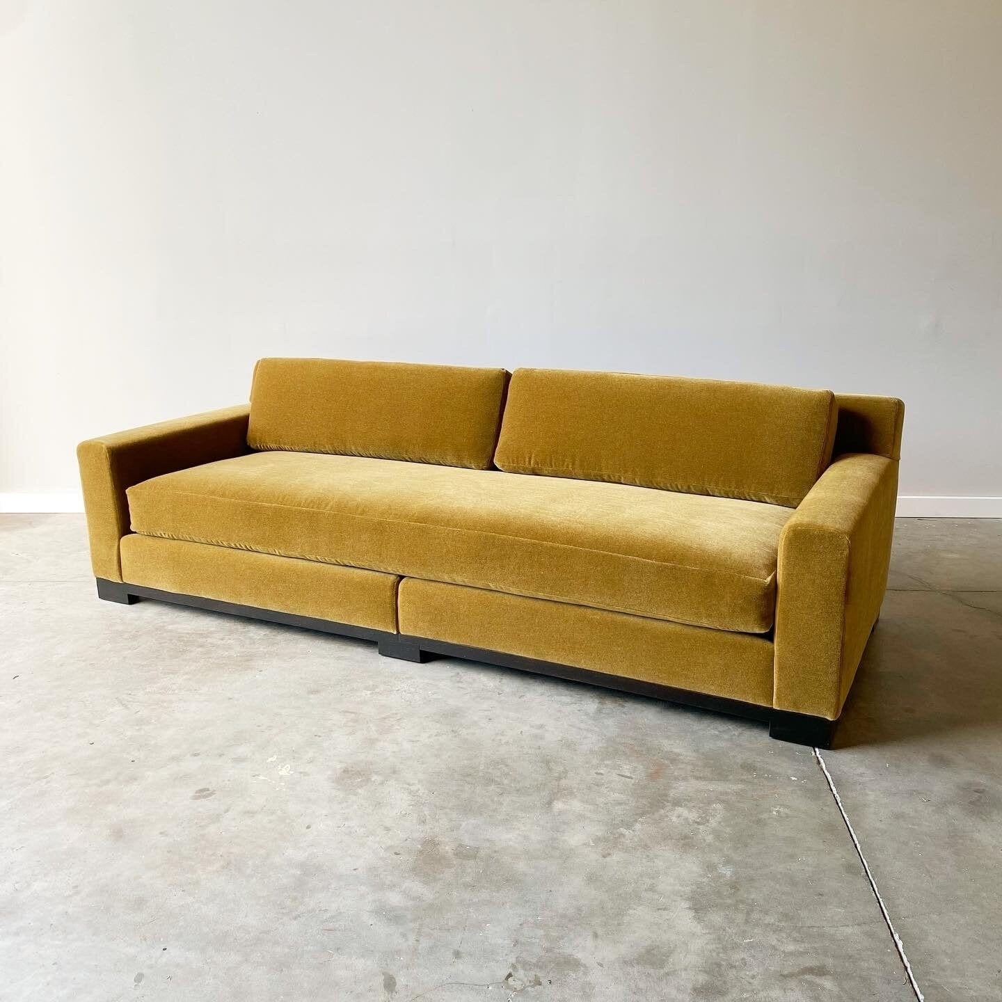 Christian Liaigre Sofa, Holly Hunt Sofas