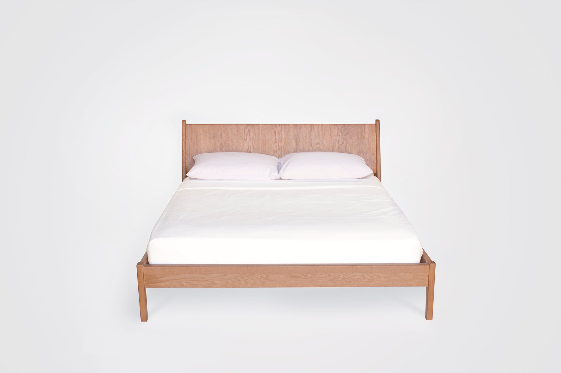 Plume Queen Bed in Sienna Beds