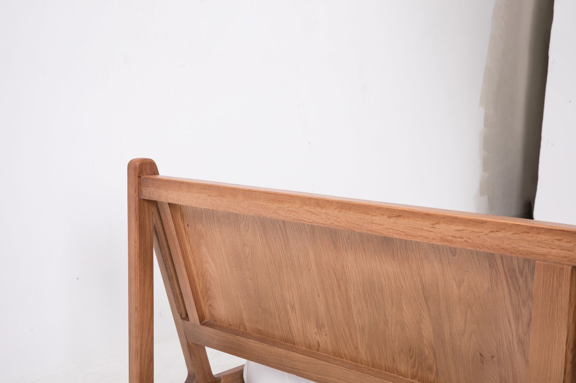 Plume King Bed in Sienna Beds