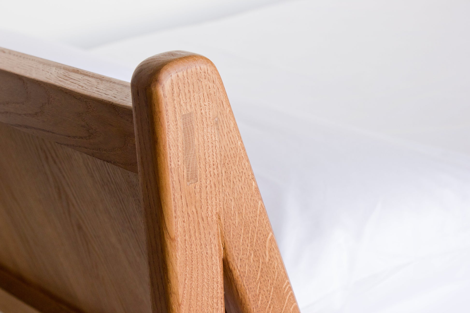 Plume King Bed in Sienna Beds