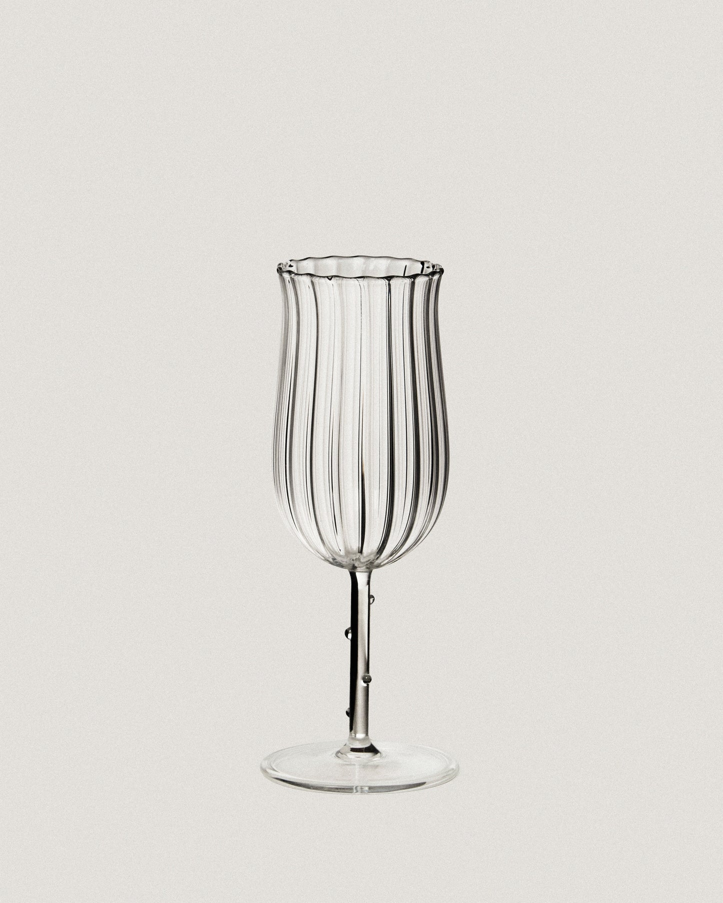 Tulip Wine Glass - Set of 4 Decorative Objects