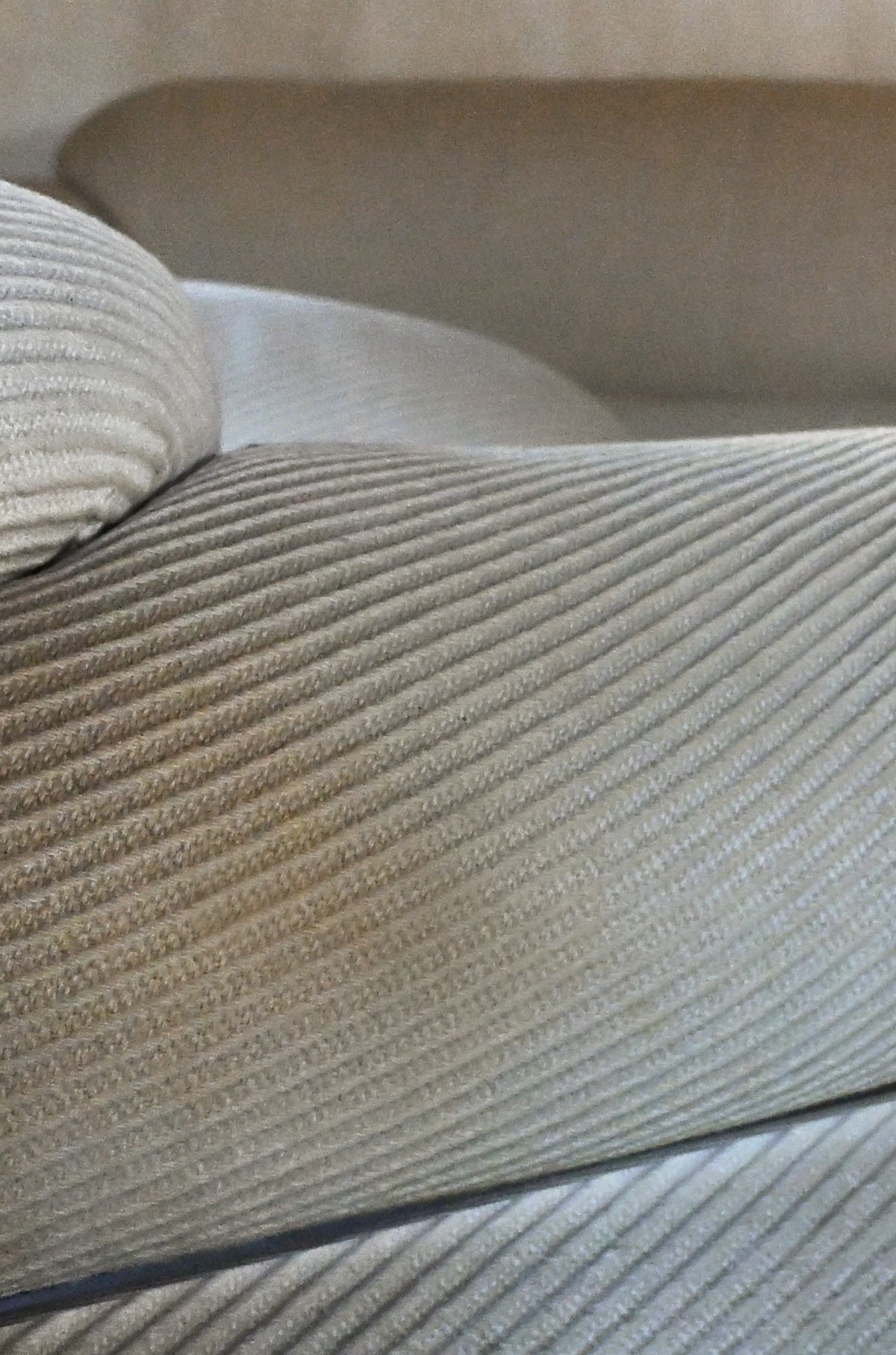 Gianfranco Frattini "Sesann" seating, close detail of the ribbed wool weave