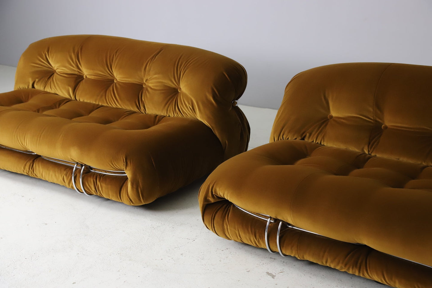 Afra & Tobia Scarpa 'Soriana' Sofas - Luxurious Italian Sofa Pair Sofas