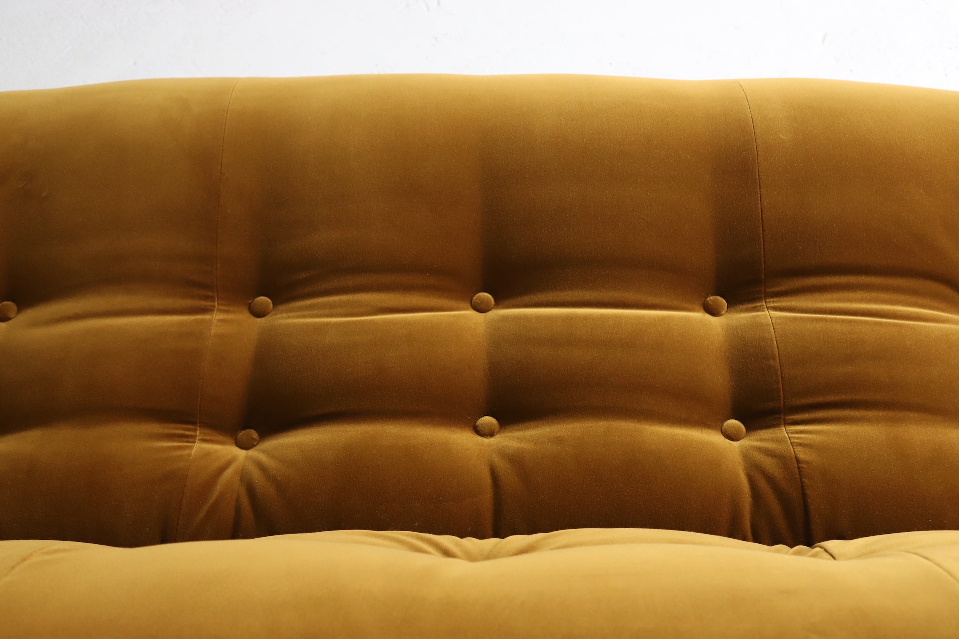 Afra & Tobia Scarpa 'Soriana' Sofas - Luxurious Italian Sofa Pair Sofas