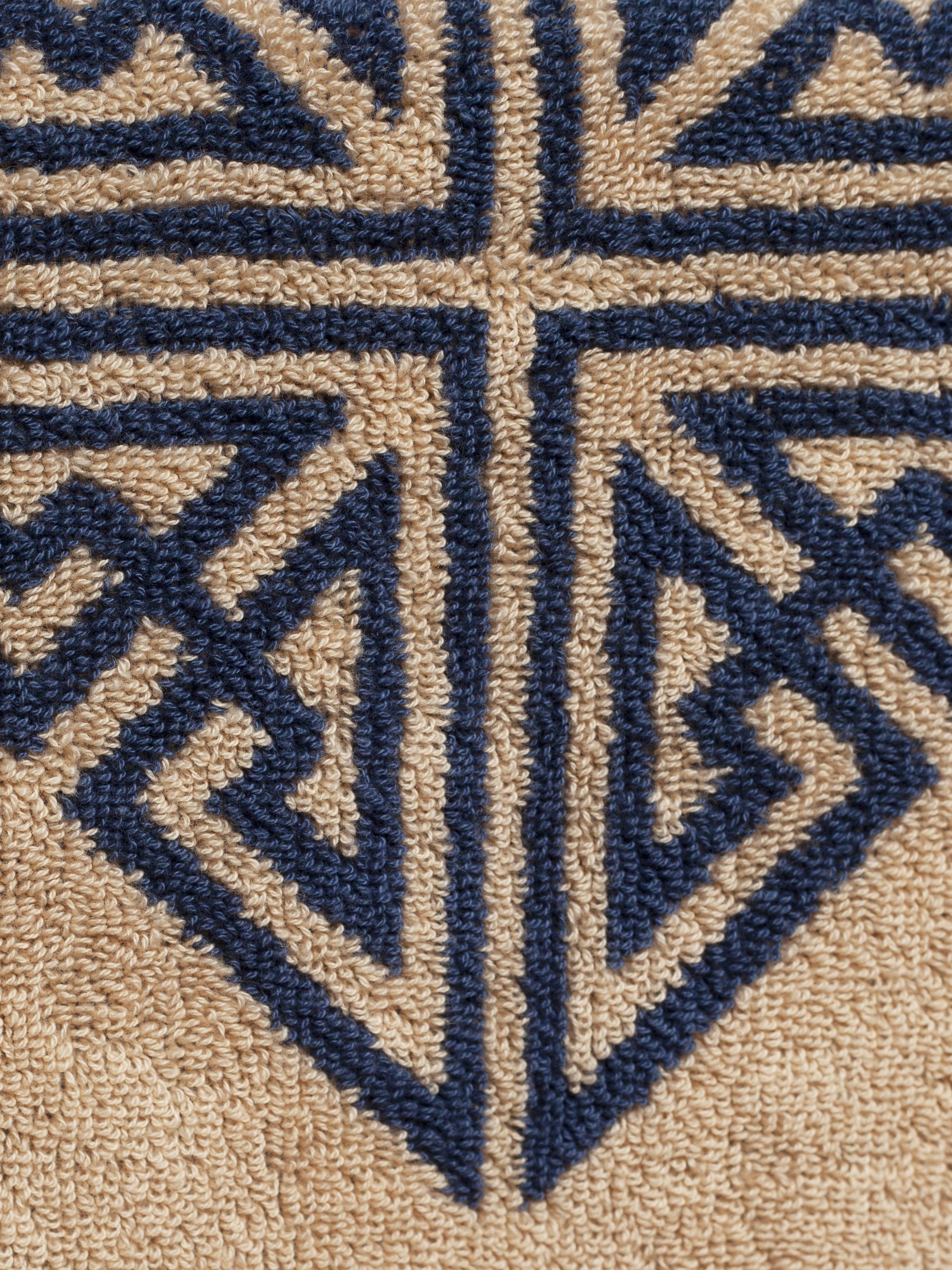 Agnes Bath Sheet Bath