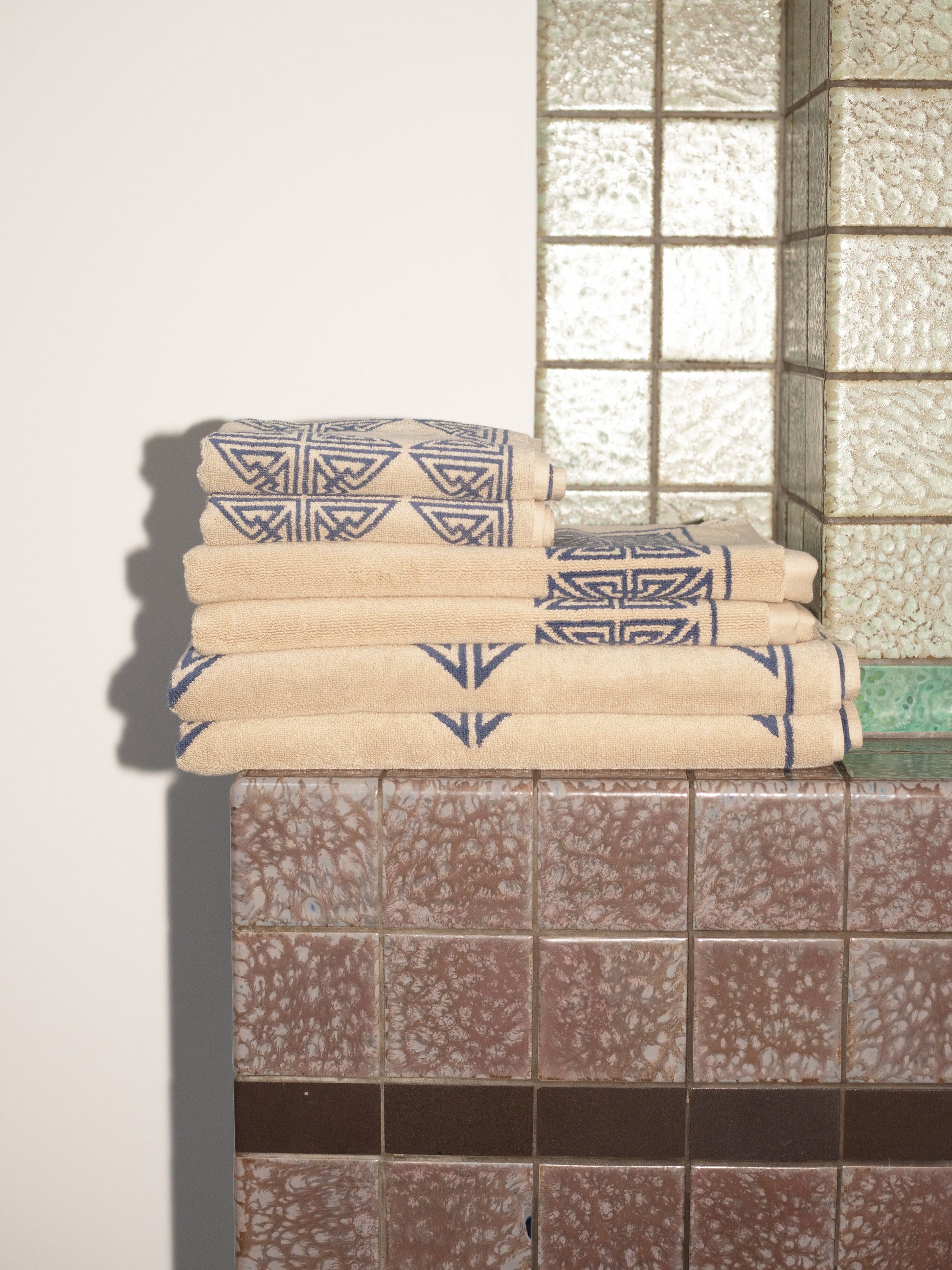 Agnes Bath Sheet Bath