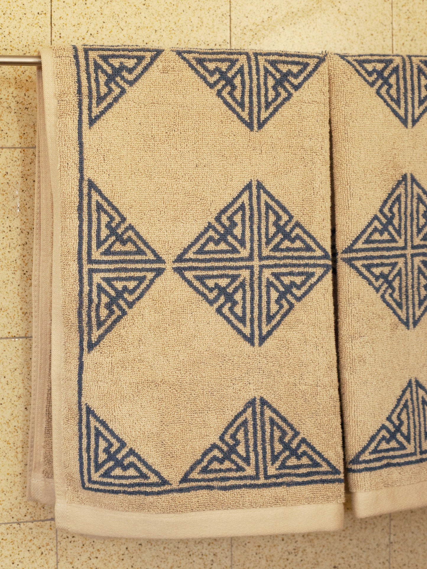 Agnes Hand Towel Bath