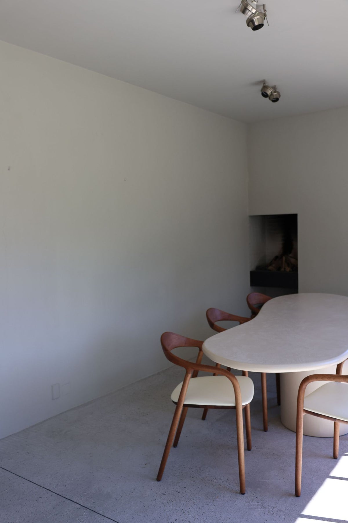Aimi Dining Table Dining Tables