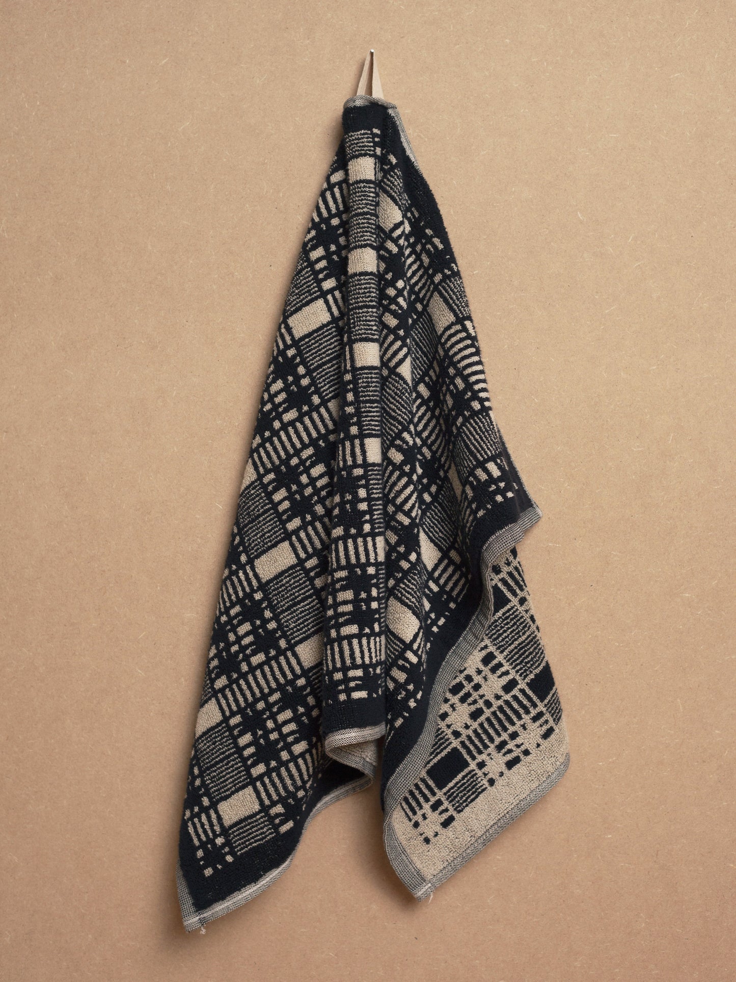 Alma Hand Towel Bath