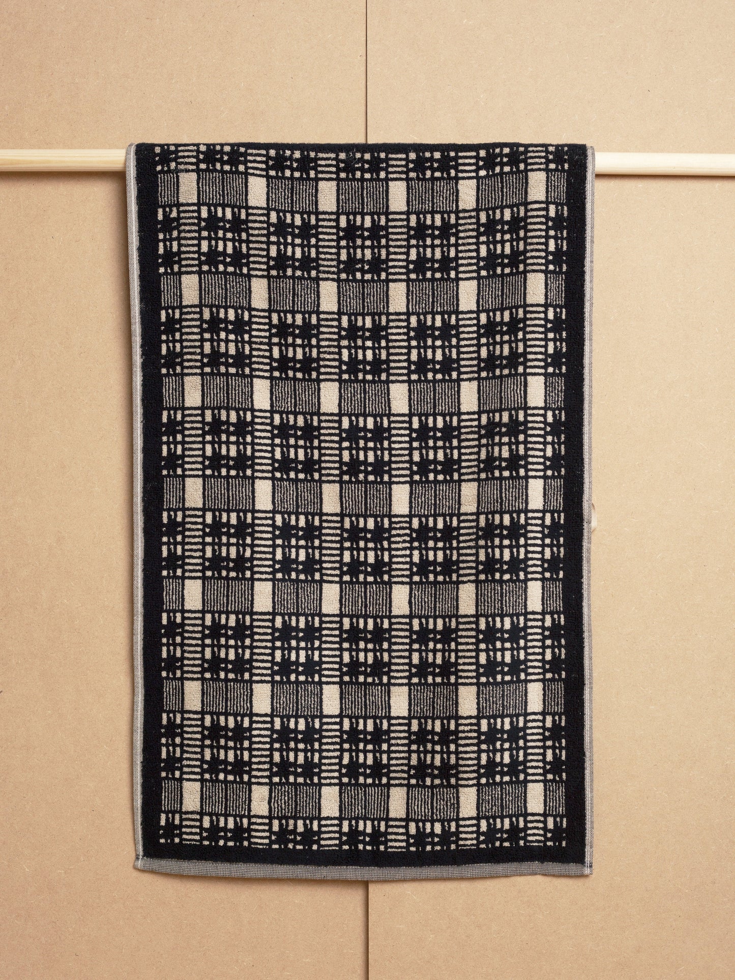 Alma Hand Towel Bath