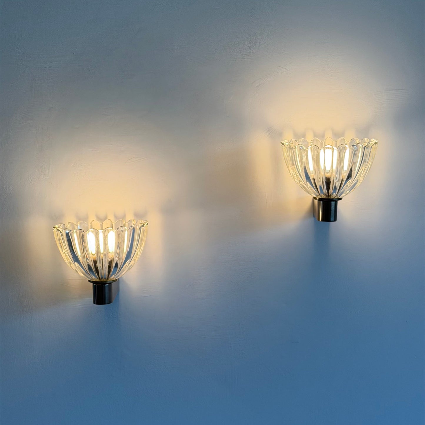 Pair of Murano Crystal Sconces with Suspended Gold Leaf Particles by E. Barovier Sconces