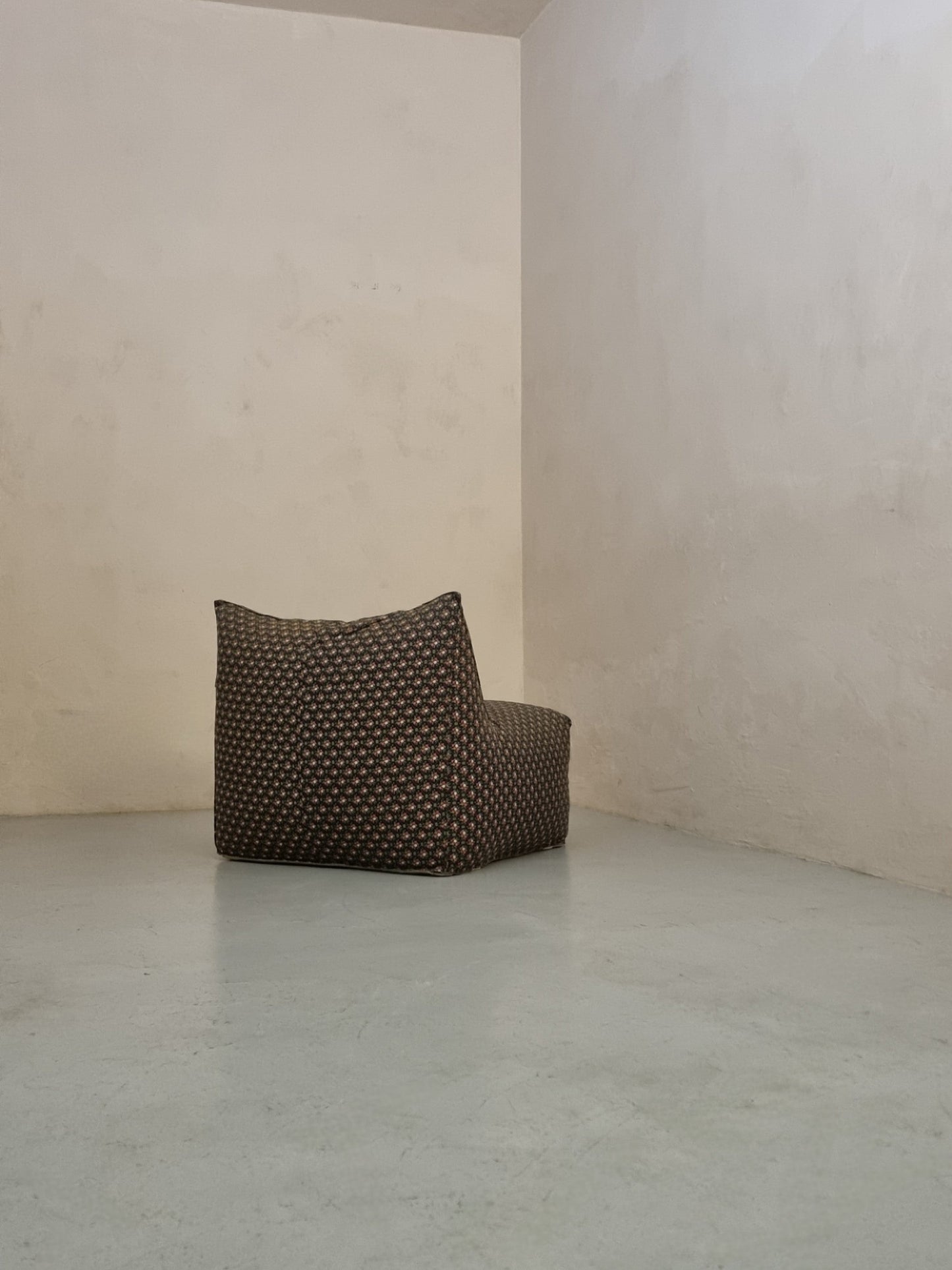 Le Bambole Armchair Designed by Mario Bellini for B&B Italia, 1972 Chairs