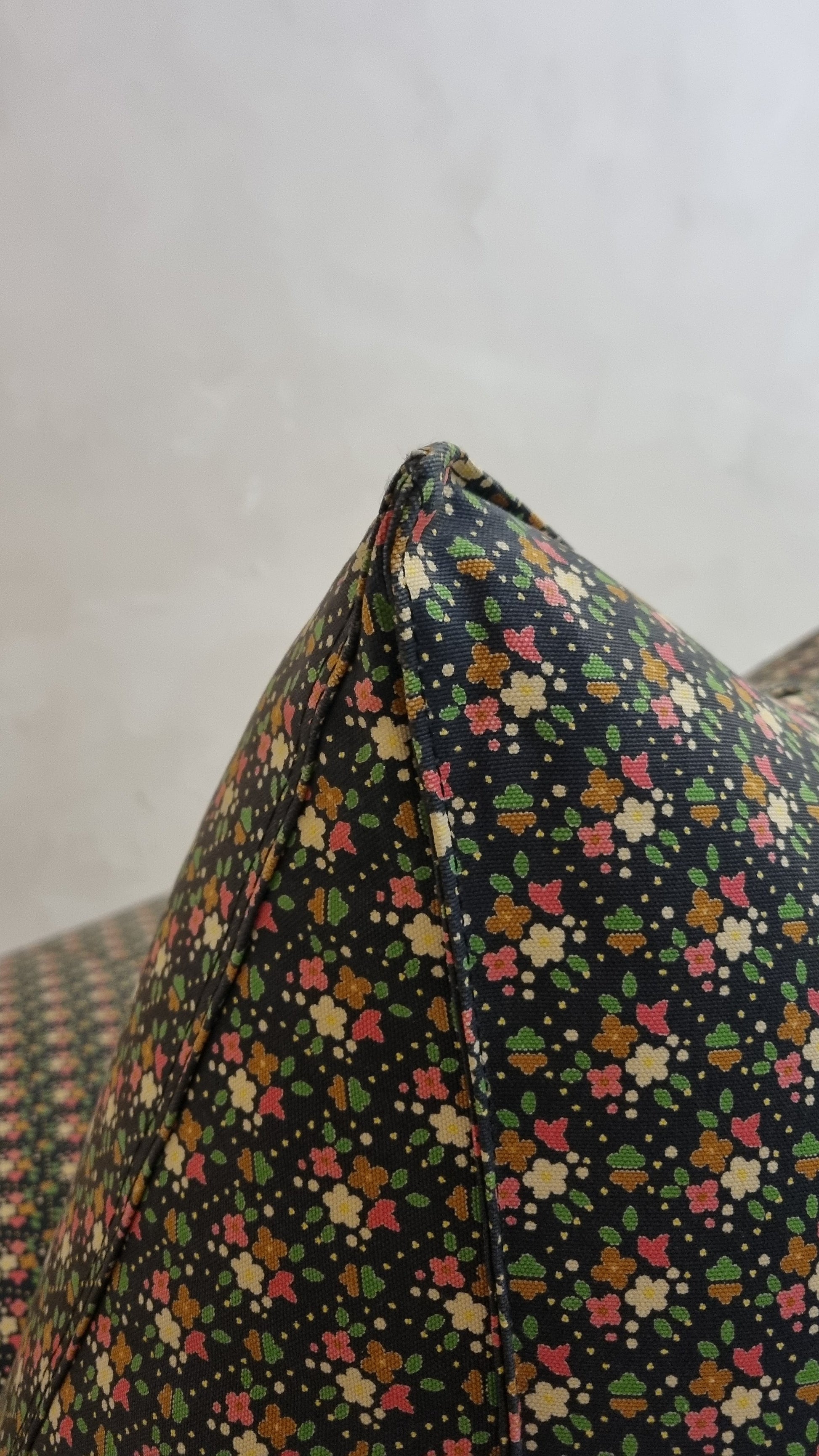 Le Bambole Armchair Designed by Mario Bellini for B&B Italia, 1972 Chairs