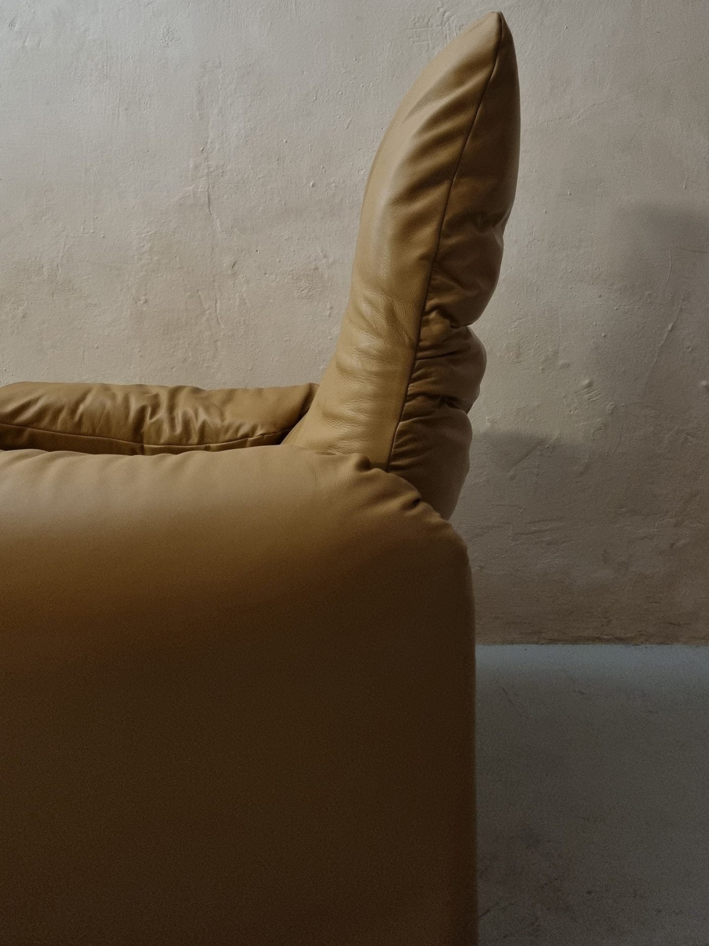 Maralunga Armchairs Designed by Vico Magistretti for Cassina, 1973 Chairs