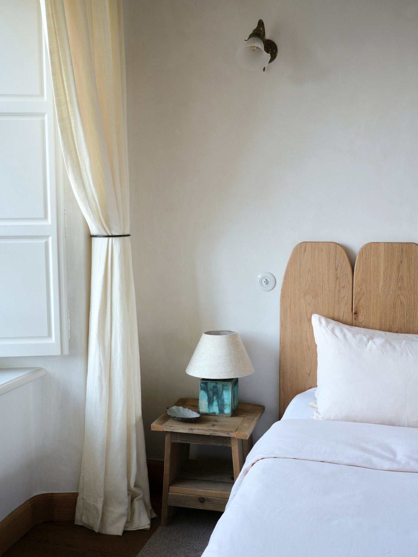 Arouca Table Light in Jade by Project 213A Table Lamps
