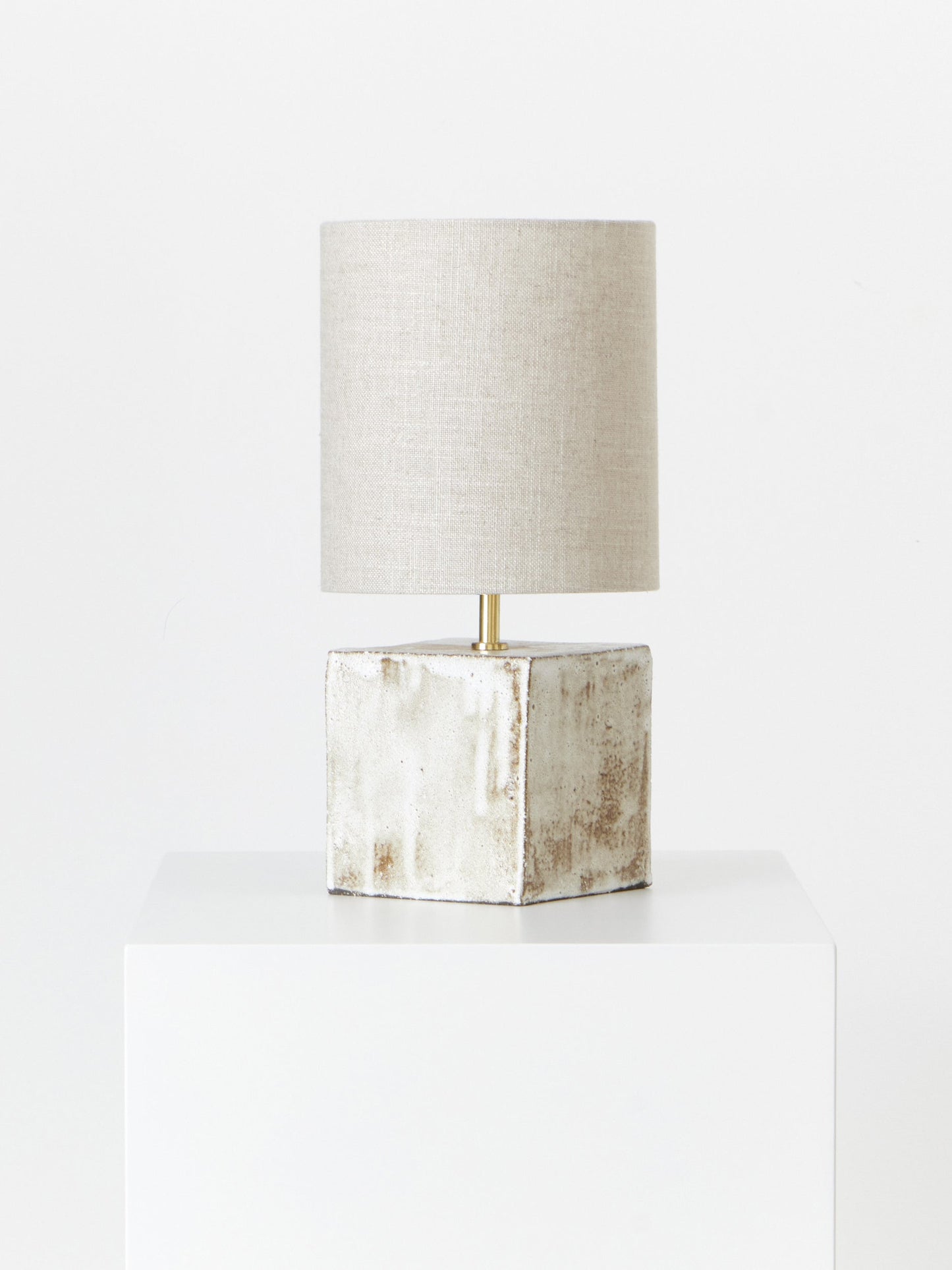 Arouca Table Light No.1 in Coral White Table Lamps