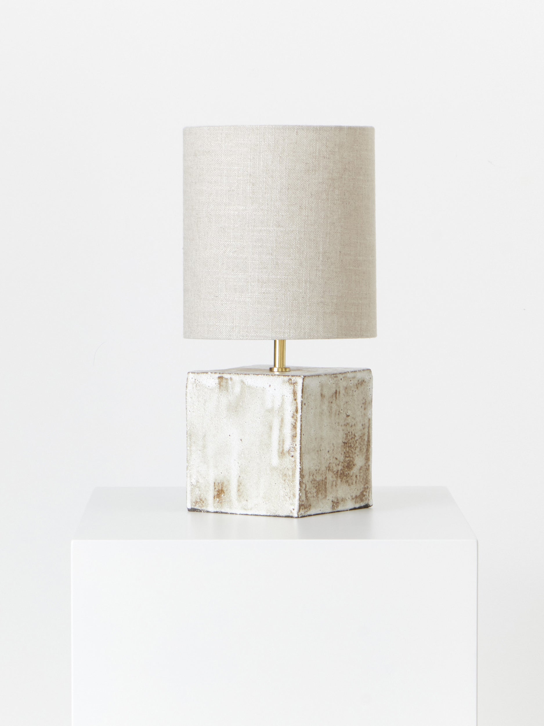 Arouca Table Light No.1 in Coral White Table Lamps